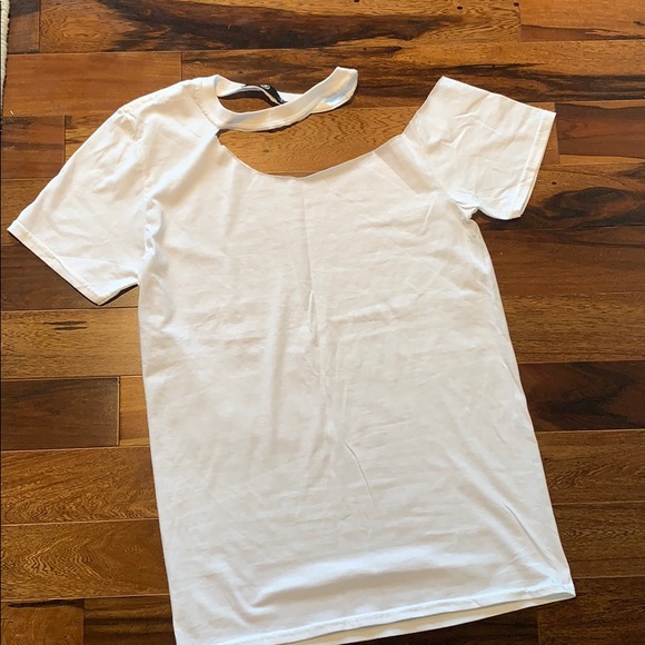 Missguided Tops - Off shoulder t shirt with collar size s